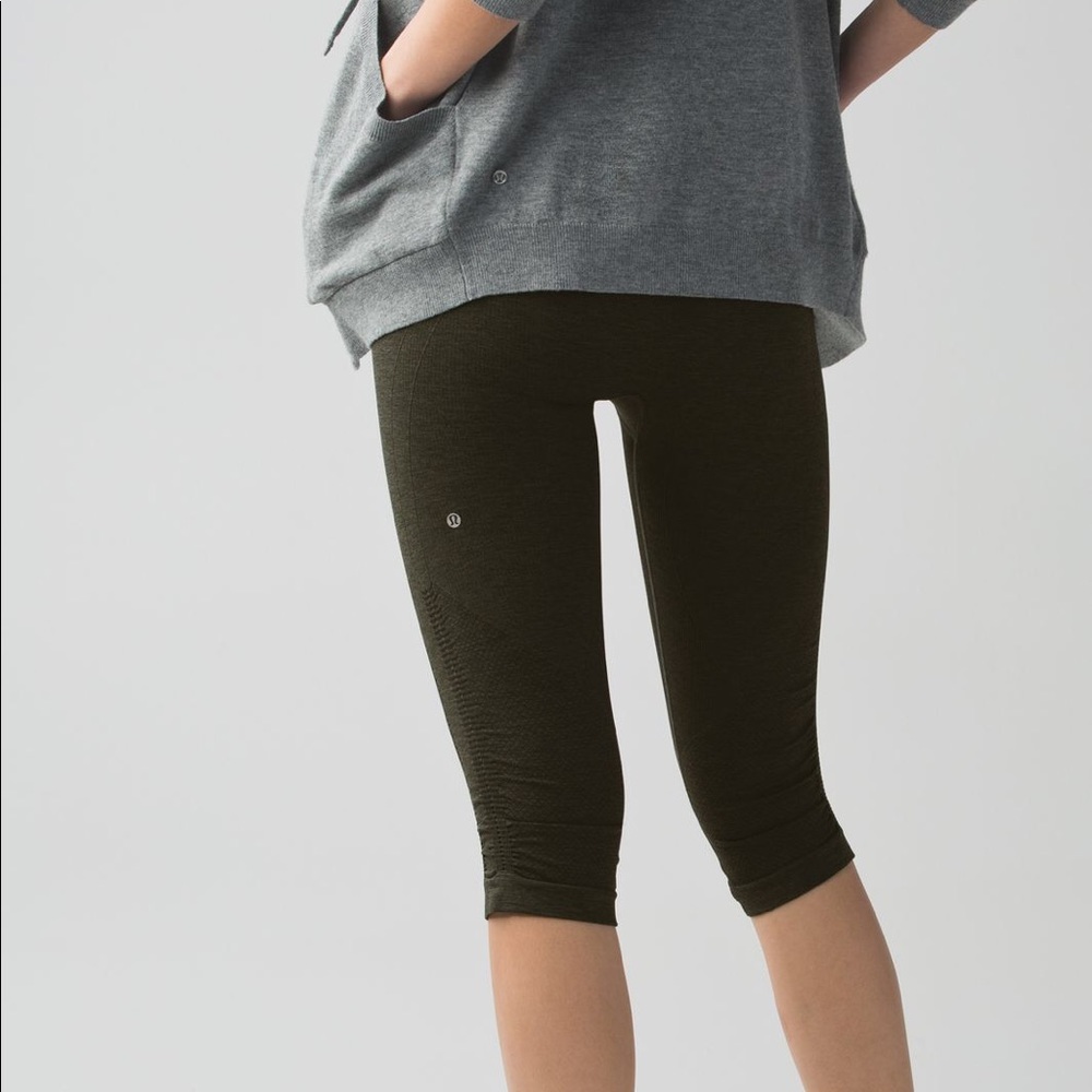 Lululemon In The Flow Crop II Heathered Deep Coal